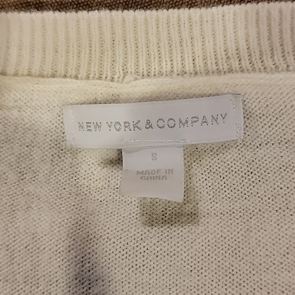 New York and Co sweater - Picture 2 of 3